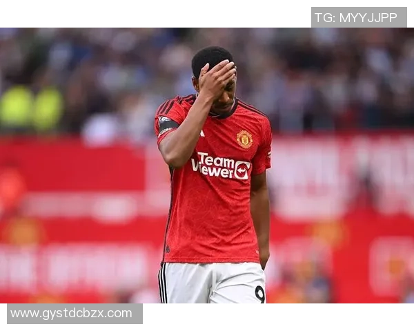 曼联对阵利物浦马夏尔能否再现巅峰状态引发球迷热议